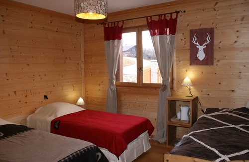 La Plagne-Tarentaise House | Les Marm'hôtes - Chamois room - 3 pers. - Family guest house