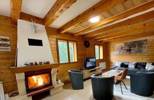 Travexin Ski Chalet | Les Marmottes, 10 à 20p avec bb-foot, billard, bar