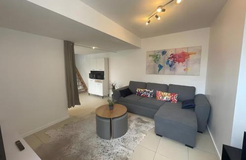 Matignon House | Les petites hirondelles