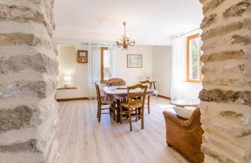 Pargues House | Les pinsons