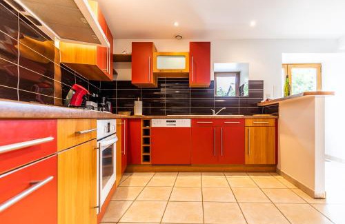 Sougeal House | Les prairies du Mont - Le gite de La Chapelle