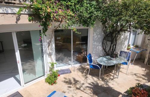 Plage de la Garonnette Apartment | Les Rosières Sainte Maxime-Golf de Saint Tropez, climatisée