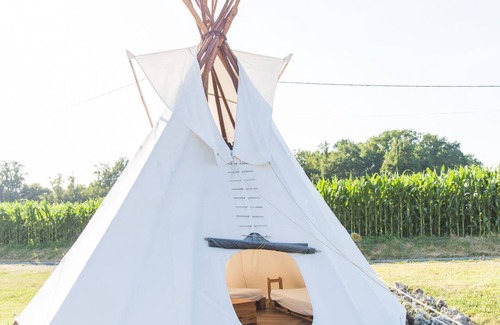 Cornille RV Rental | Les Tipis de Bayot