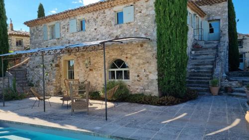 Valaurie Bed & Breakfast | Les Toits de Valaurie