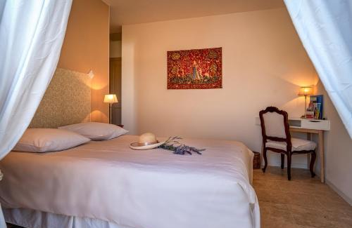 Forcalquier Bed & Breakfast | Les Trois Oliviers