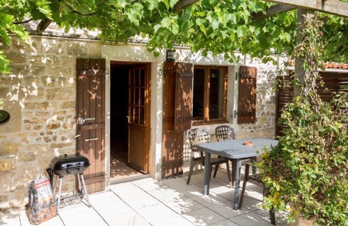 Les Alleuds Cottage | Les Vignes - Gites de Chaignepain (Sleeps 4)