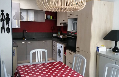 Les Sables d'Olonne House | Les Volets Bleus Maison de Pêcheur Entre Port et Plage