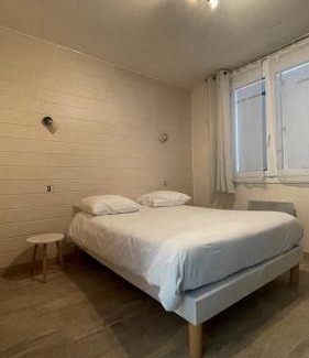 Vaire Hotel | LES VOYAGEURS - Vairé