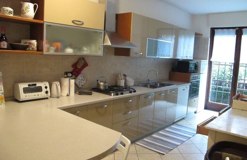 Lesa Villa | LESA CENTRE - Beautiful lakeview villa, spacious garden, WiFi