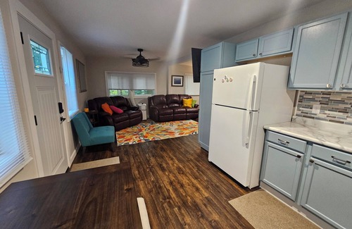 Thompsonville House | Less is Moore