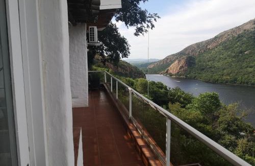 Kosmos Bed & Breakfast | Letamong