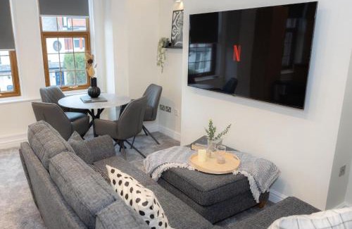 Southport Apartment | Lethbridge Villa 49 Apartment 2 Super Fibre WiFi, free parking