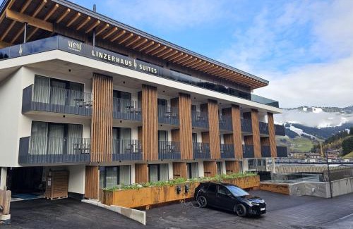 Saalbach-Hinterglemm Hotel | LH Suites Aparthotel - NEW since 2025