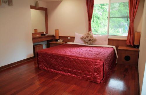 Baihe Hotel | Li Tang