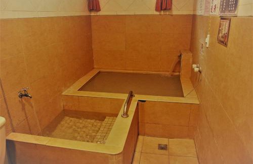 Baihe Hotel | Li Tang