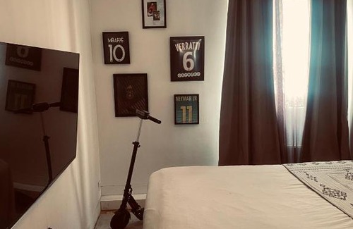 16th Arrondissement Apartment | Liberté Ensoleillé