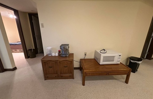 Saskatoon House | Licensed spacious cozy private basement suite