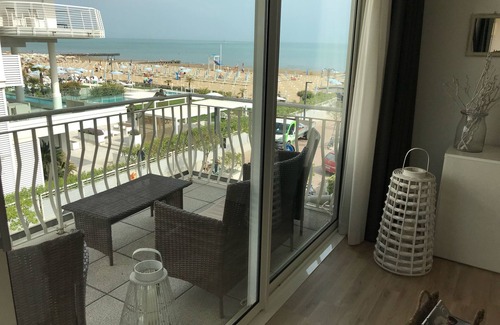 Lido di Jesolo Apartment | Lido di Jesolo BEACHFRONT renovated apartment with PRIVATE BEACH, Wi-Fi & A/C