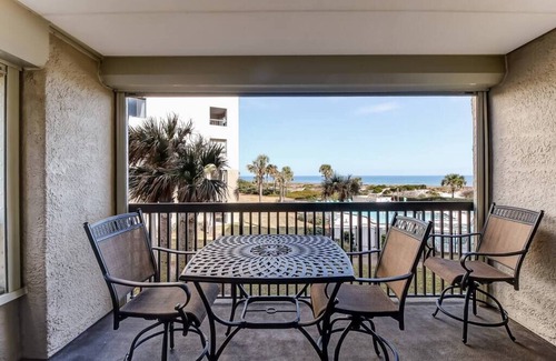 Amelia City Condo | Life Is Swell - Oceanfront, Pool, & Tennis