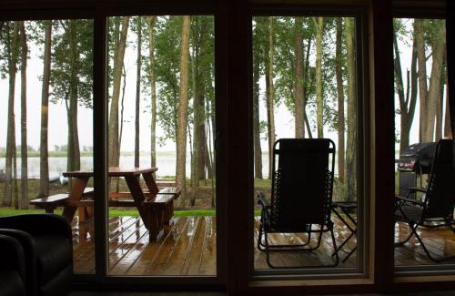 Au Gres House | Life's a Hoot