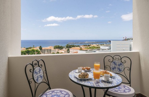Santa Maria Maior Apartment | Light and sea view in Funchal Centre, Alegria III