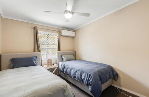 East Toowoomba House | Light & Bright! 3 Bedroom Cottage, East Toowoomba!