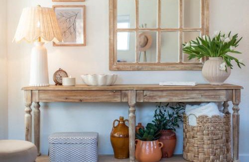 North Spokane House | Light Bright Stylish PRIVATE Home - Whitworth