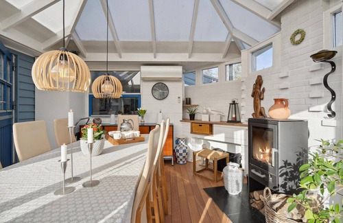 Tørresø House | Light-flooded and beautiful cottage, within walking distance of the famous Tørresø beach.