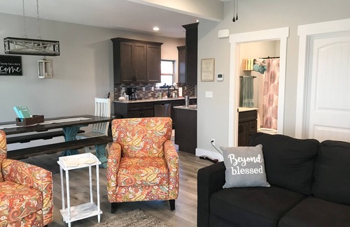 Lampe House | Light N Up with a little RNR on Table Rock Lake