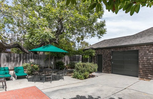 Westside Santa Cruz House | Lighthouse Executive Retreat