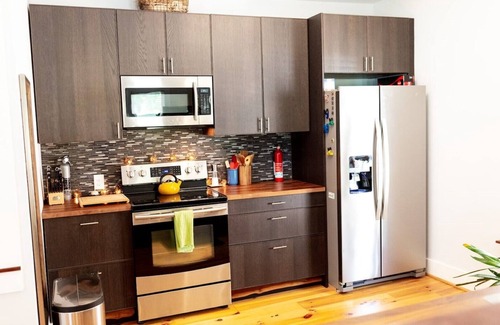 Durham Other | Lil' Bull Bungalow- walk to Duke, Downtown Durham & Food