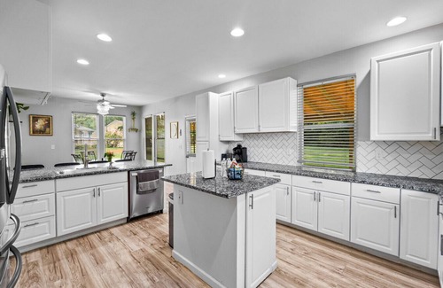 Lilburn Apartment | Lilburn Gateway | Game Loft, Fire Pit, Near Stone Mountain