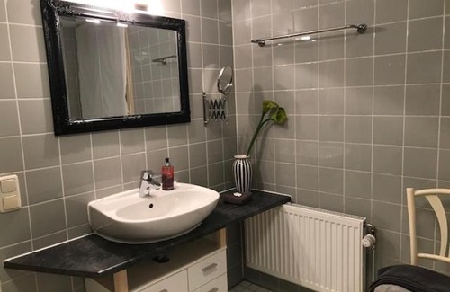 Karlstadt Apartment | Lilienzimmer