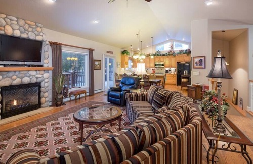 Leadville North House | Lily Stargazer Summar