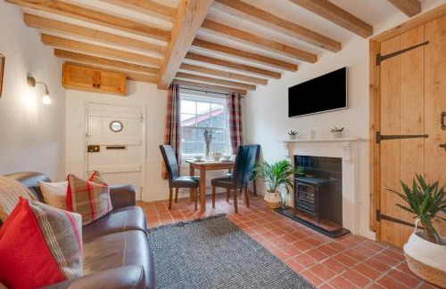Martlesham Heath House | Lime Quay Cottage