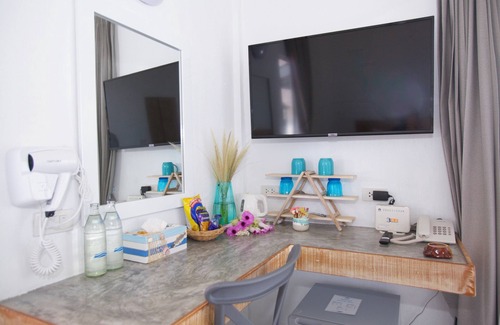 Thong Sala Resort | Lime & Soda Beachfront Resort