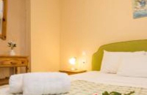 Lefkada Town Apartment | Limonero New City Apartment 1 with Private Parking