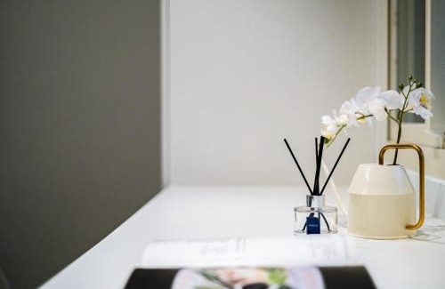 Banqiao House | Lin Suites by Olala Homes