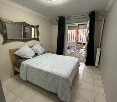 Saint-Gratien Apartment | Lina