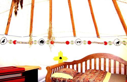 Velika Plana Cottage | Linden Tree Retreat & Ranch