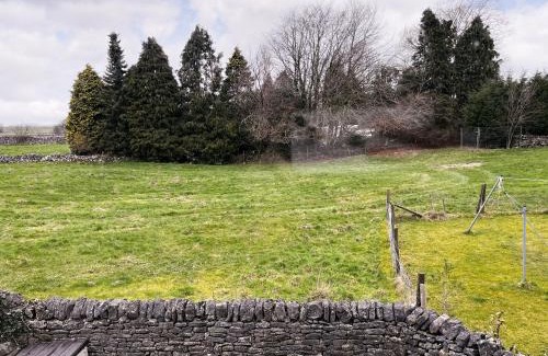 Monyash House | Lindum Cottage