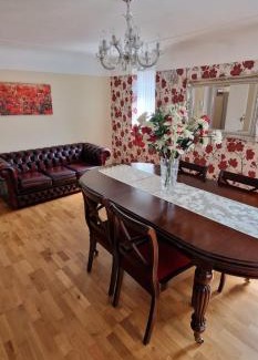 Birkenhead House | Linksway House