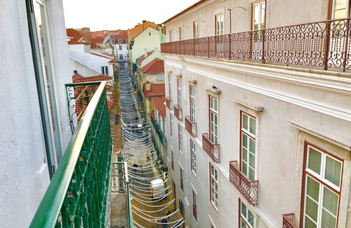 Sao Jose Apartment | Lisbon Downtown Penthouse Balcony River View