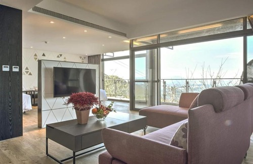 Ruifang Bed & Breakfast | Listening to the wind B&B