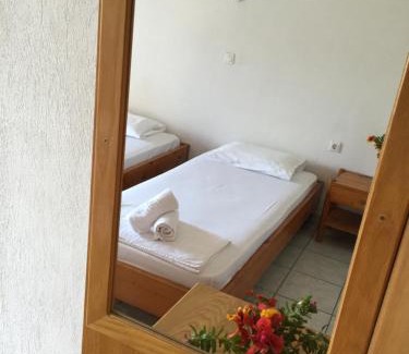 Skiathos Apartment | Litsa