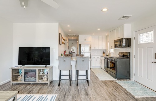 Mystic Island House | Little Egg Harbor Township Retreat w/Private Dock