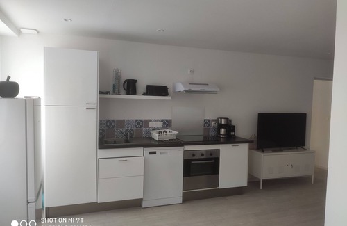 Pleine-Fougeres House | Little bay