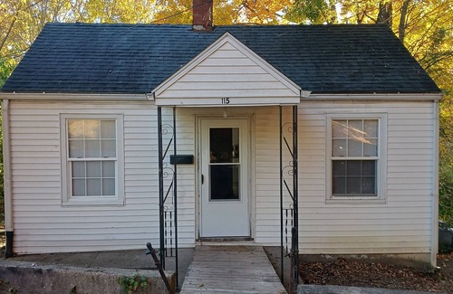 Cynthiana House | Little Country Home with character (totally remodeled)