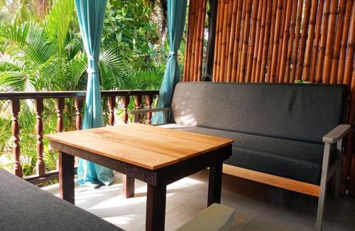 Wok Tum House | Little Gem Seaside Home