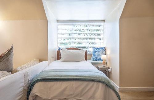 Constantia House | Little House Villa